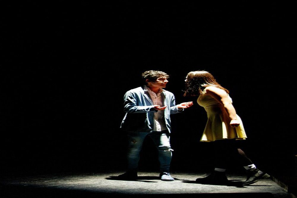 Neden Tiyatro? Sanatın Hayata Dokunan Gücü